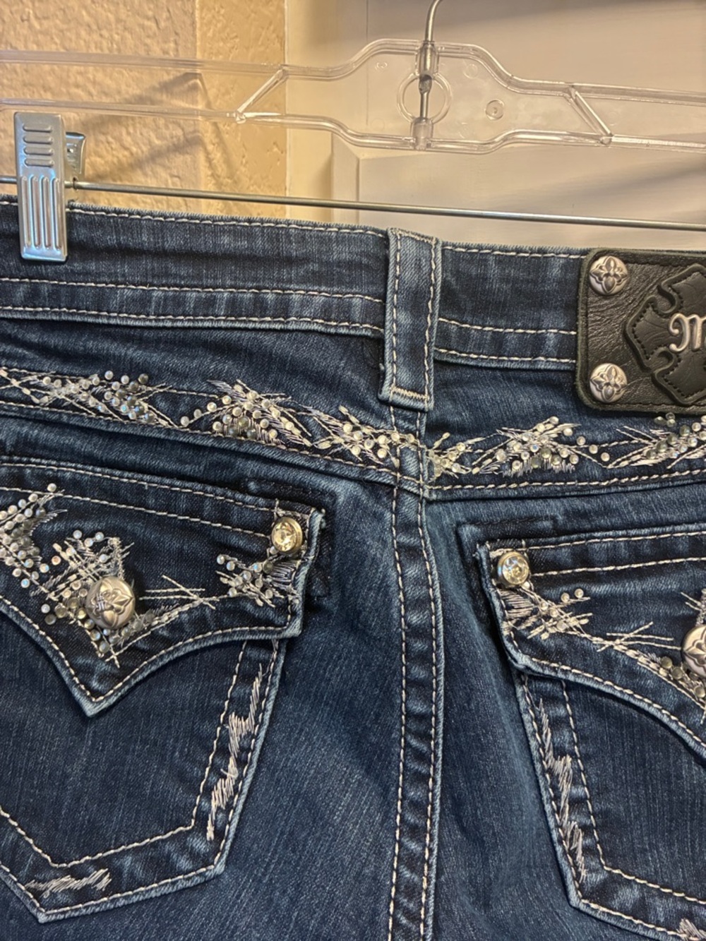 Miss Me signature Bootcut Jeans with embroidery and rhinestones - Picture 9 of 14